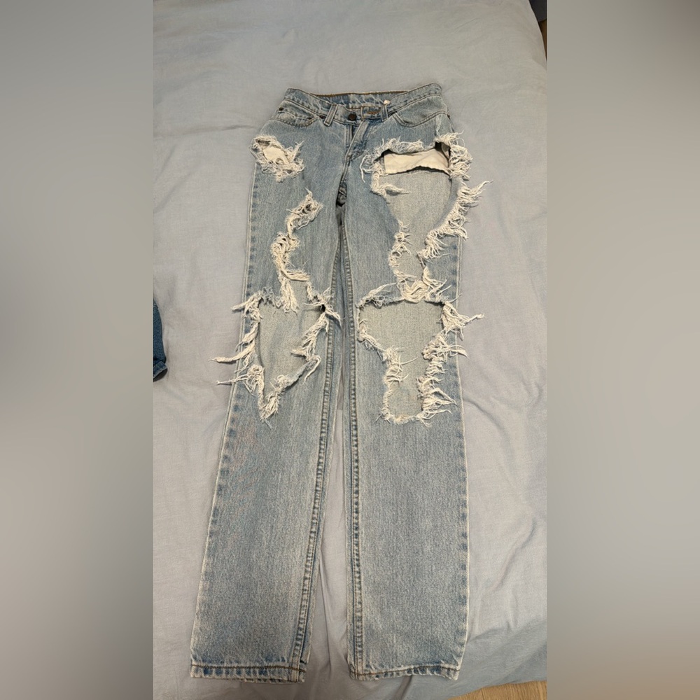 Levi distressed vintage jeans